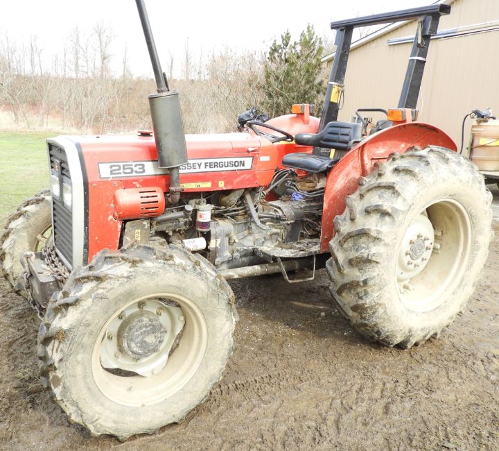 Massey Ferguson 253 4wd Diesel Tractor 11000 Densmore Auctions 4612